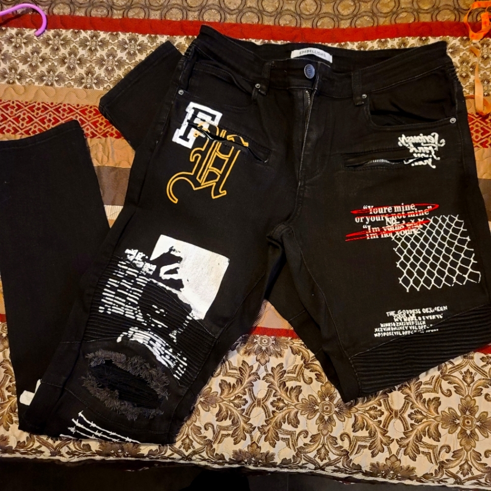Men's graphic jeans